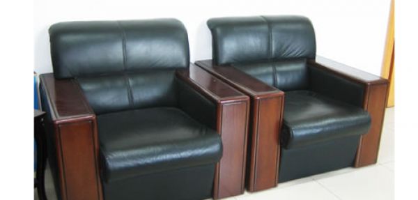 办公沙发翻新维修