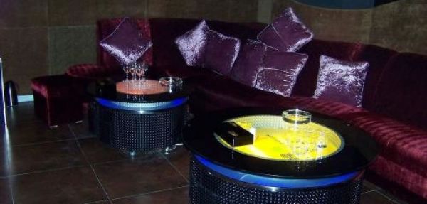 KTV沙发椅子翻新维修